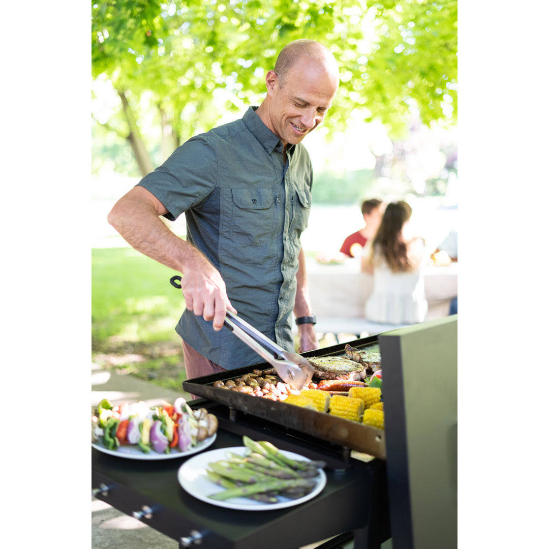 Blackstone 4 Burner 36" Griddle Cooking Station with Hard Cover